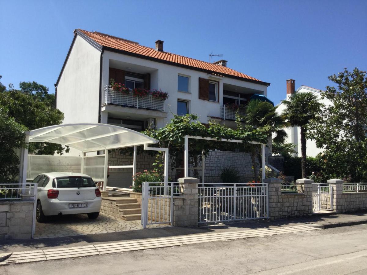 Apartments Gemma Poreč Exteriör bild