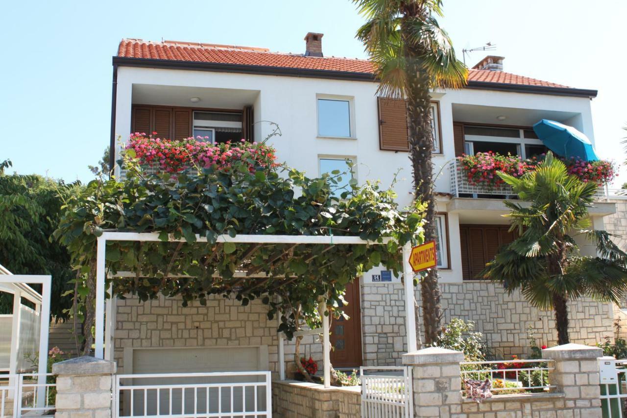 Apartments Gemma Poreč Exteriör bild